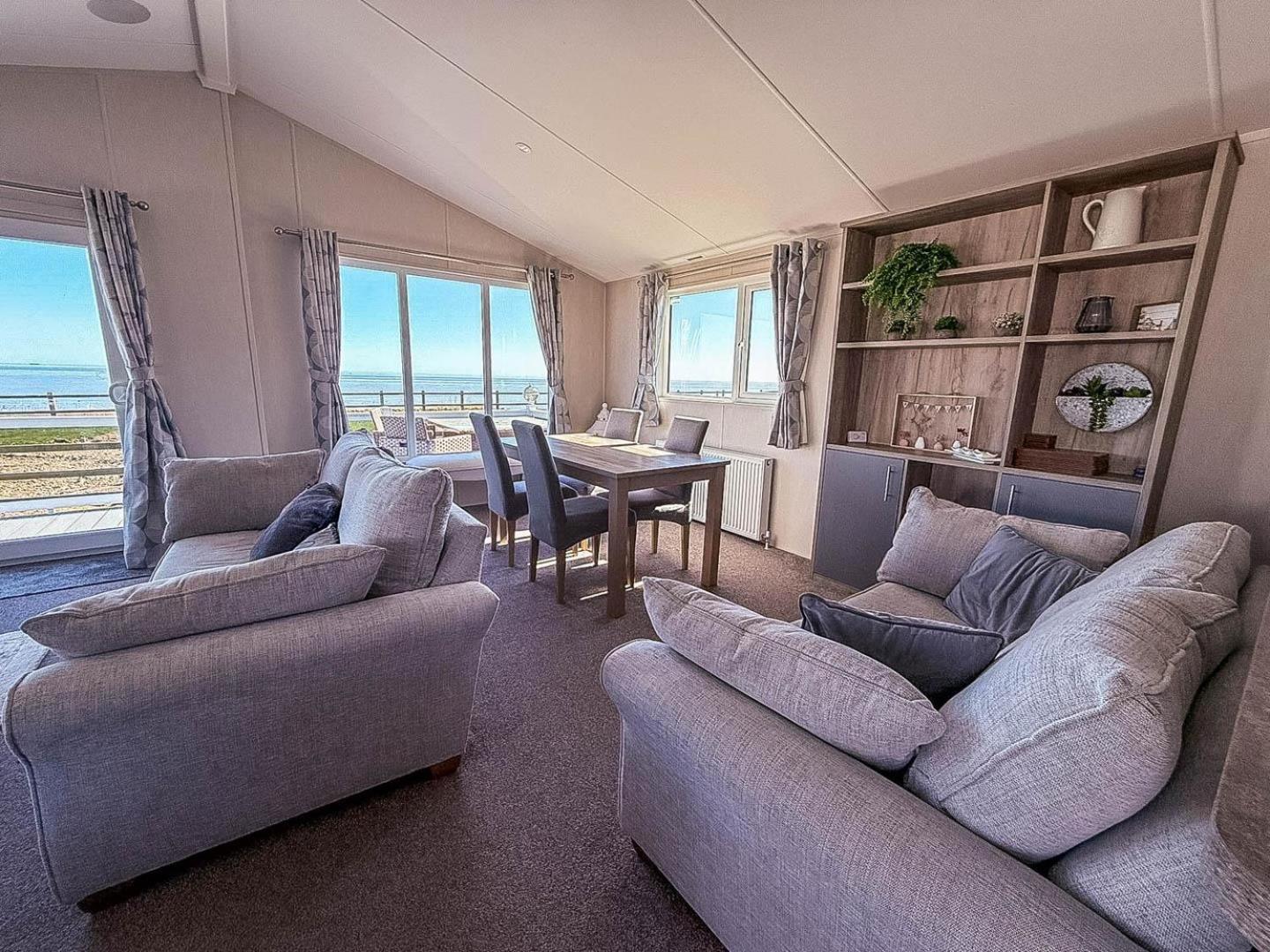 Stunning 6 Berth Lodge With Full Sea Views In Suffolk Ref 68007Cr Lowestoft Extérieur photo